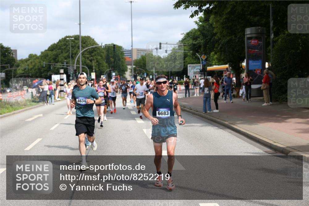 29.06.2025 - hella hamburg halbmarathon Yannick Fuchs http://msf.ph/oto/8252219 29.06.2025 10:35:34 20KM 1136, 1631, 1677, 2568, 2797, 2949, 3332, 3618, 4205, 4303, 4380, 4634, 4871, 4889, 5007, 5014, 5026, 5410, 5709, 6429, 6683, 6771, 6901, 7080, 7284, 7378, 7774, 7796, 8074, 8122, 8966, 9358, 9640, 9659, 9711, 9755, 9979, 10375, 10783, 10934, 10978, 11062, 11765, 11922, 11959, 12292, 12385, 12895, 13268, 13457, 14555, 14661, 14820, 15164, 15247, 16201, 16249, 16347, 16599, 17720, 17834, 17971, 18045, 18049, 18399, 18412, 18573 meine-sportfotos.de