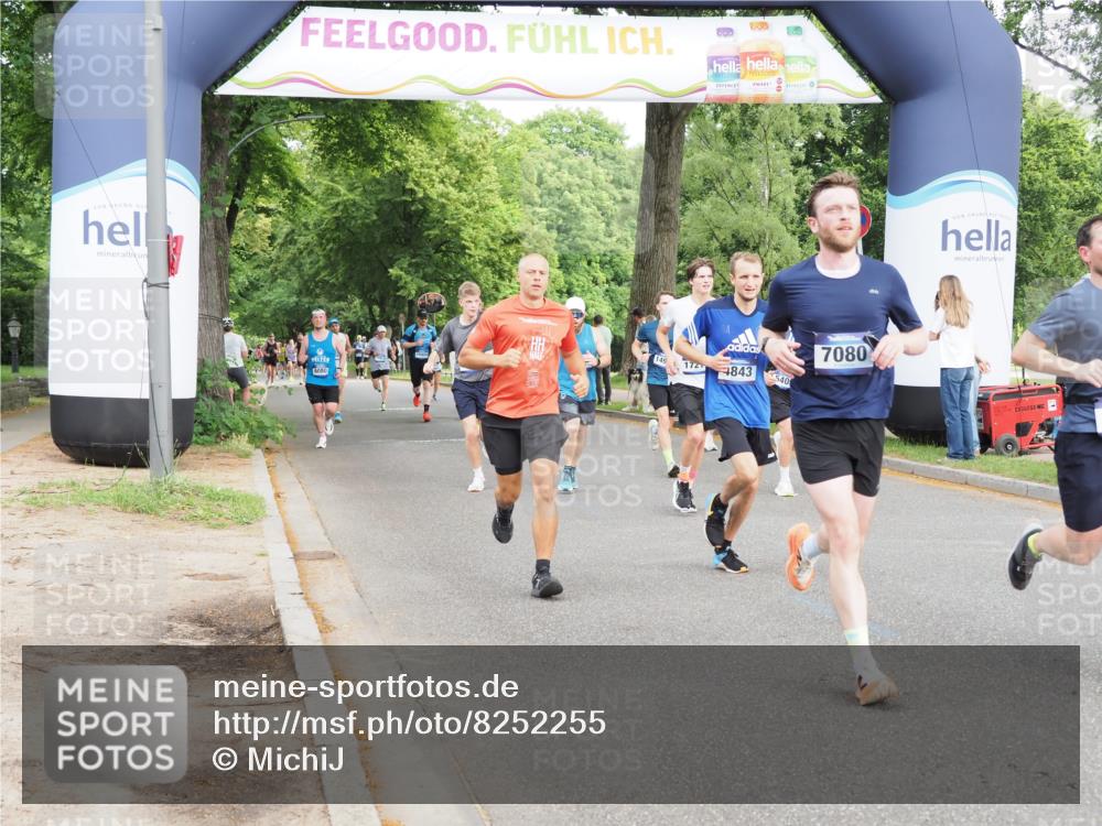 29.06.2025 - hella hamburg halbmarathon MichiJ http://msf.ph/oto/8252255 29.06.2025 10:28:59 Zwischen KM18-KM19 2324, 3332, 4843, 5409, 7080, 8465, 8629, 11731, 11765, 12046, 12704, 14092, 15828, 17214 meine-sportfotos.de