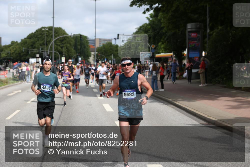 29.06.2025 - hella hamburg halbmarathon Yannick Fuchs http://msf.ph/oto/8252281 29.06.2025 10:35:34 20KM 1136, 1631, 1677, 2568, 2797, 2949, 3332, 3618, 4205, 4303, 4380, 4634, 4871, 4889, 5007, 5014, 5026, 5410, 5709, 6429, 6683, 6771, 6901, 7080, 7284, 7378, 7774, 7796, 8074, 8122, 8966, 9358, 9640, 9659, 9711, 9755, 9979, 10375, 10783, 10934, 10978, 11062, 11765, 11922, 11959, 12292, 12385, 12895, 13268, 13457, 14555, 14661, 14820, 15164, 15247, 16201, 16249, 16347, 16599, 17720, 17834, 17971, 18045, 18049, 18399, 18412, 18573 meine-sportfotos.de