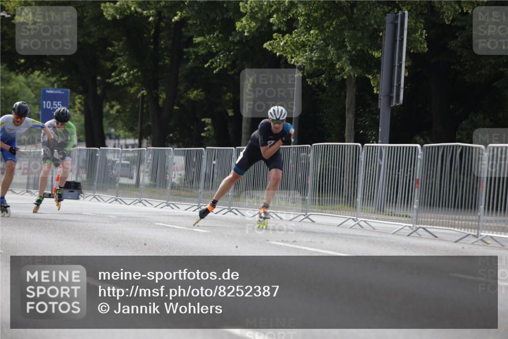 29.06.2025 - hella hamburg halbmarathon Jannik Wohlers http://msf.ph/oto/8252387 29.06.2025 08:48:39 Lombardsbrücke  meine-sportfotos.de