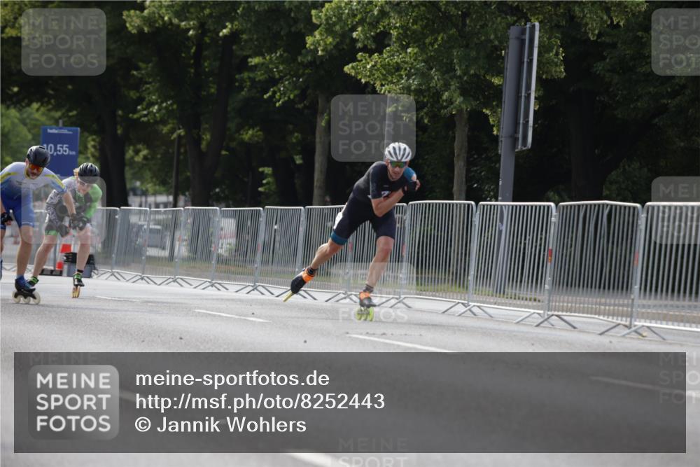 29.06.2025 - hella hamburg halbmarathon Jannik Wohlers http://msf.ph/oto/8252443 29.06.2025 08:48:39 Lombardsbrücke  meine-sportfotos.de
