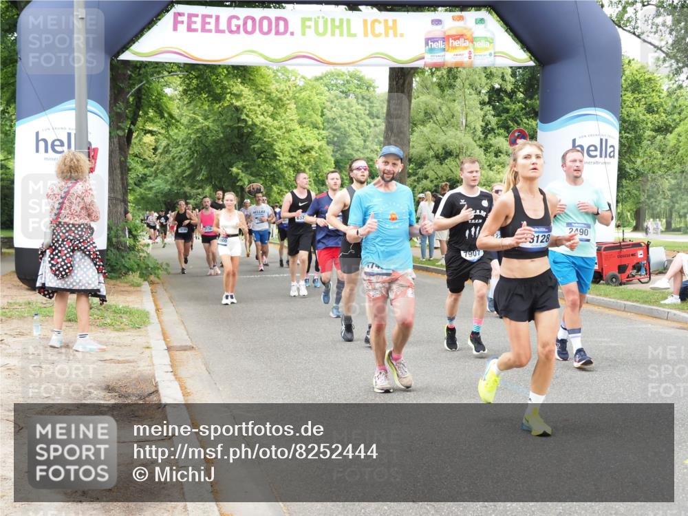 29.06.2025 - hella hamburg halbmarathon MichiJ http://msf.ph/oto/8252444 29.06.2025 10:52:11 Zwischen KM18-KM19 1186, 1229, 1885, 2490, 5073, 6706, 7474, 7907, 9339, 10756, 11784, 14642, 15000, 16063, 16344, 17434, 18128, 18525, 19165, 19173, 19176 meine-sportfotos.de