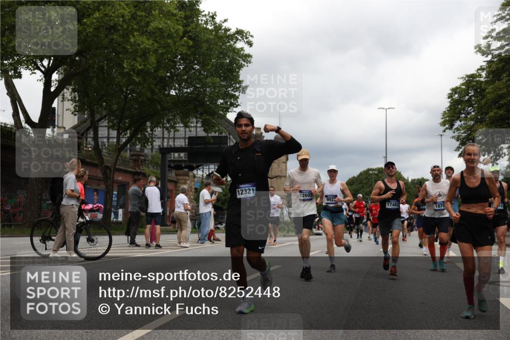 29.06.2025 - hella hamburg halbmarathon Yannick Fuchs http://msf.ph/oto/8252448 29.06.2025 10:48:01 20KM 1267, 1422, 1442, 1502, 1549, 1870, 2058, 2432, 2518, 2630, 3096, 3103, 3310, 3819, 3898, 4299, 5020, 5259, 6260, 6294, 6374, 7129, 7395, 7478, 7973, 8285, 8394, 9032, 9380, 9791, 9922, 10040, 11009, 11068, 11430, 11789, 11844, 12213, 12321, 12607, 12632, 13033, 13147, 13397, 13794, 13803, 13912, 14026, 14239, 14702, 15146, 15838, 15856, 16623, 16780, 17482, 18308, 18450, 18514, 18612, 18759, 19067 meine-sportfotos.de