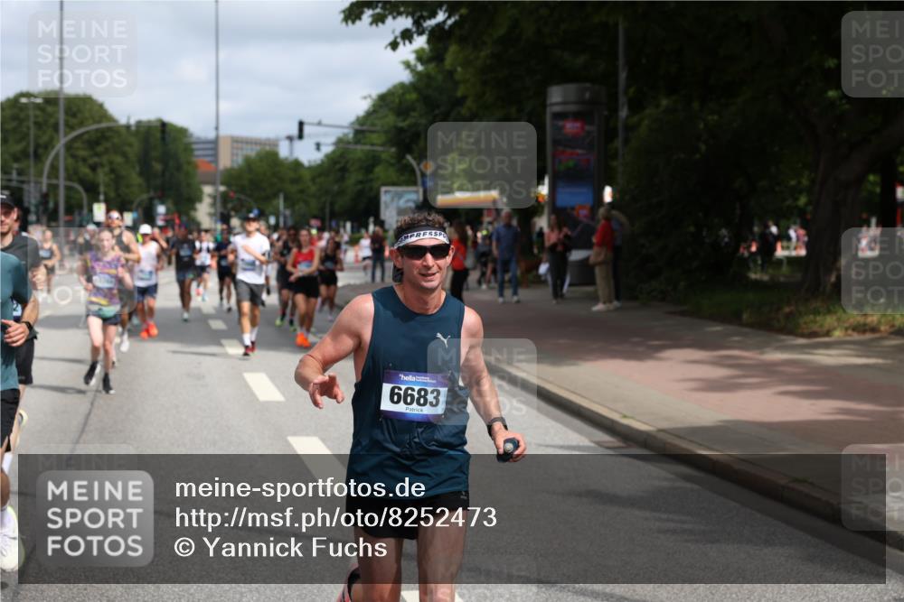 29.06.2025 - hella hamburg halbmarathon Yannick Fuchs http://msf.ph/oto/8252473 29.06.2025 10:35:35 20KM 1136, 1631, 1677, 2568, 2797, 3618, 4205, 4303, 4380, 4634, 4871, 4889, 5007, 5014, 5026, 5410, 5709, 6429, 6683, 6771, 6901, 7080, 7284, 7378, 7774, 7796, 8074, 8122, 8966, 9358, 9640, 9659, 9711, 9755, 9979, 10375, 10783, 10934, 10978, 11062, 11765, 11922, 11959, 12292, 12385, 12895, 13268, 13457, 14555, 14661, 14820, 15164, 15247, 16201, 16249, 16347, 16599, 17720, 17834, 17971, 18045, 18049, 18399, 18412, 18573 meine-sportfotos.de