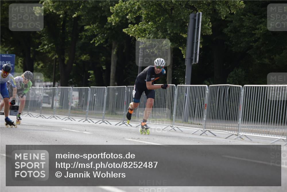 29.06.2025 - hella hamburg halbmarathon Jannik Wohlers http://msf.ph/oto/8252487 29.06.2025 08:48:40 Lombardsbrücke  meine-sportfotos.de