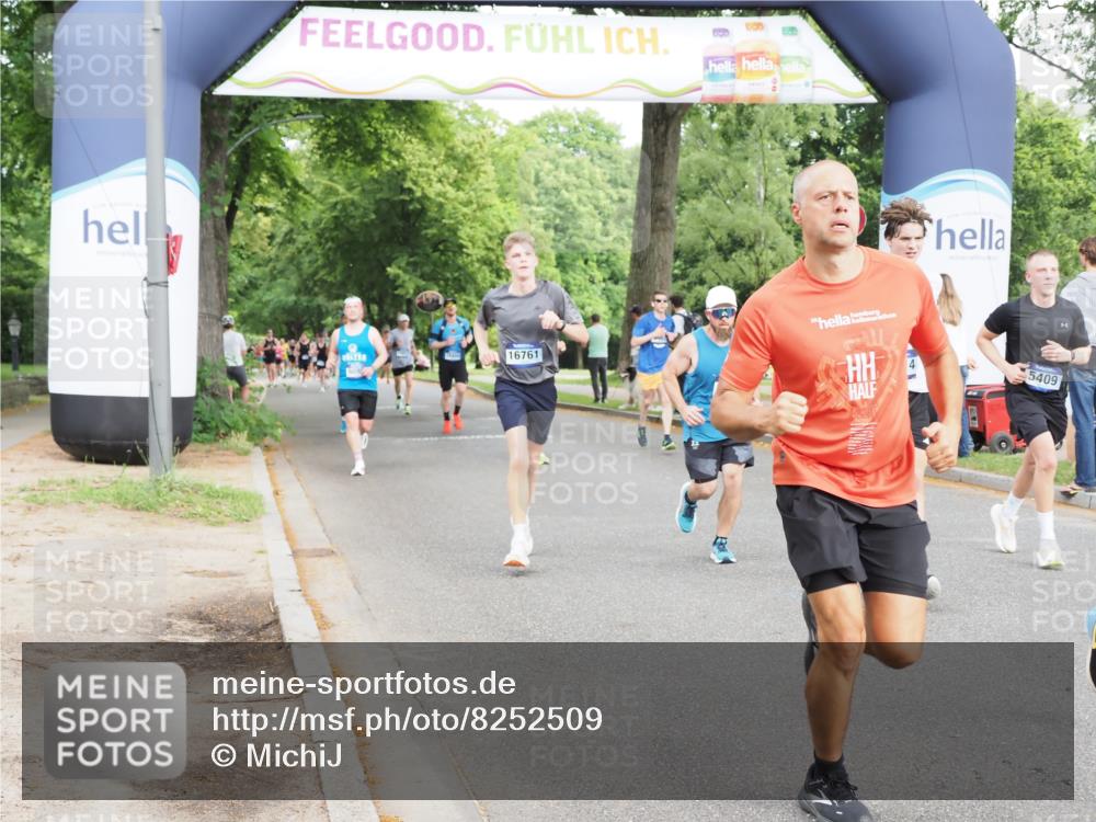 29.06.2025 - hella hamburg halbmarathon MichiJ http://msf.ph/oto/8252509 29.06.2025 10:29:00 Zwischen KM18-KM19 2324, 3332, 4843, 5409, 7080, 8465, 8629, 11731, 11765, 12046, 12704, 14092, 14924, 15828, 17214 meine-sportfotos.de