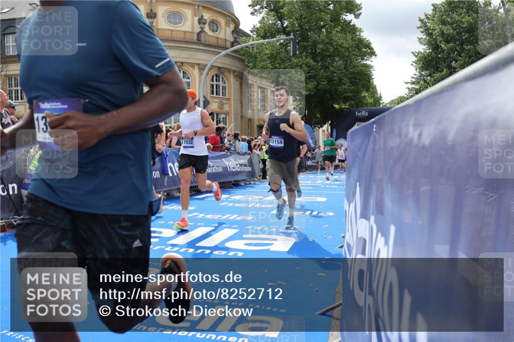 29.06.2025 - hella hamburg halbmarathon Strokosch-Dieckow http://msf.ph/oto/8252712 29.06.2025 10:40:59 Ziel 1136, 1677, 2568, 2949, 4871, 6550, 6683, 9358, 9547, 9755, 9815, 10934, 11062, 11922, 12088, 12385, 13029, 13158, 13268, 15689, 16347, 17032, 17100, 17620, 17720, 17971, 18045, 18049, 18173 meine-sportfotos.de