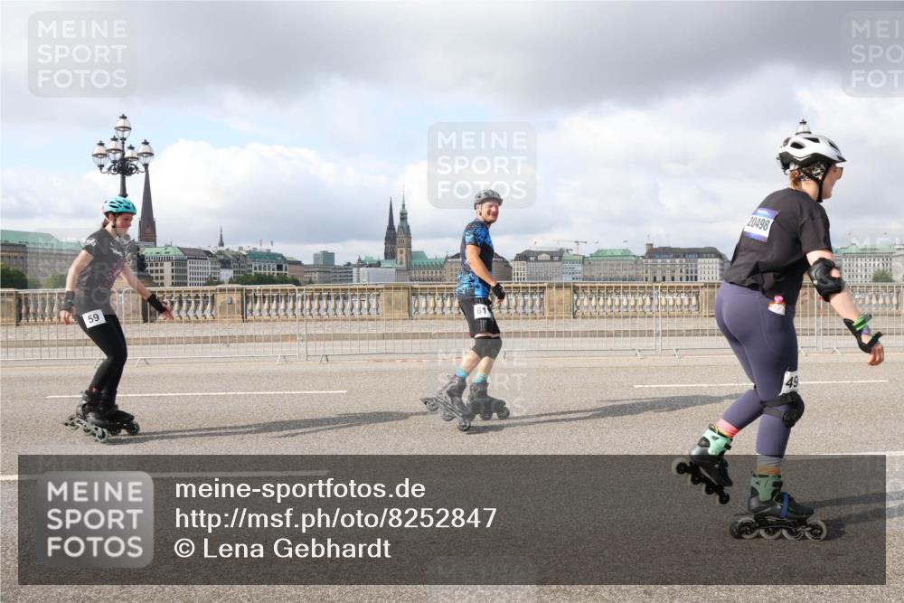 29.06.2025 - hella hamburg halbmarathon Lena Gebhardt http://msf.ph/oto/8252847 29.06.2025 09:03:09 Lombardsbrücke  meine-sportfotos.de