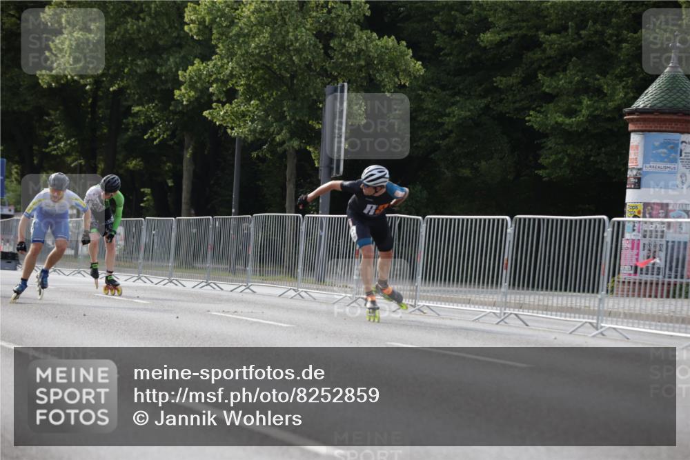 29.06.2025 - hella hamburg halbmarathon Jannik Wohlers http://msf.ph/oto/8252859 29.06.2025 08:48:40 Lombardsbrücke  meine-sportfotos.de