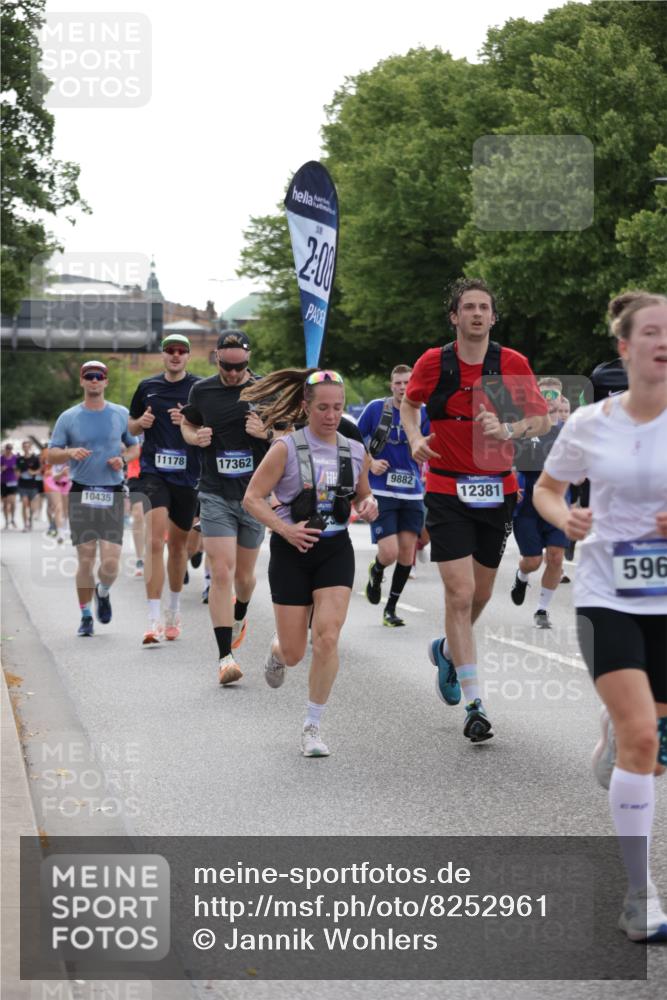 29.06.2025 - hella hamburg halbmarathon Jannik Wohlers http://msf.ph/oto/8252961 29.06.2025 10:31:14 Lombardsbrücke 1235, 1373, 1844, 1879, 2831, 2832, 3396, 3397, 3424, 3571, 3681, 4953, 5165, 5965, 6160, 6546, 6573, 6640, 7334, 7772, 8304, 8620, 8806, 9078, 9104, 9183, 9478, 9812, 9882, 9883, 10240, 10421, 10435, 10586, 11178, 11587, 12381, 12758, 13724, 15024, 15102, 15222, 15575, 16310, 16541, 17043, 17362, 17404, 17517, 17706, 17989, 18433, 18507, 18613, 18629, 18672, 18943, 19068, 19233 meine-sportfotos.de