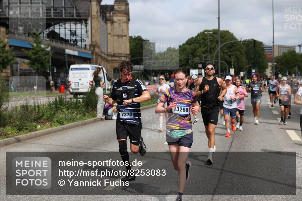 29.06.2025 - hella hamburg halbmarathon Yannick Fuchs http://msf.ph/oto/8253083 29.06.2025 10:35:37 20KM 1136, 1631, 1677, 2568, 2797, 3618, 4205, 4303, 4380, 4634, 4871, 4889, 4893, 5007, 5014, 5026, 5410, 5709, 6429, 6683, 6771, 6901, 7378, 7774, 7796, 8074, 8122, 8966, 9358, 9547, 9640, 9659, 9711, 9755, 9885, 9979, 10375, 10783, 10978, 11062, 11765, 11922, 11959, 12292, 12385, 12895, 13268, 13457, 14555, 14661, 14820, 15164, 15247, 15351, 16201, 16249, 16347, 16599, 16816, 17100, 17720, 17834, 17971, 18045, 18049, 18399, 18412, 18573 meine-sportfotos.de
