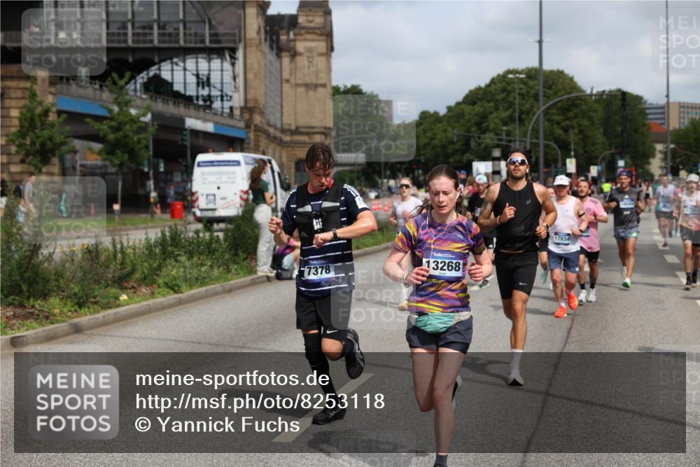 29.06.2025 - hella hamburg halbmarathon Yannick Fuchs http://msf.ph/oto/8253118 29.06.2025 10:35:37 20KM 1136, 1631, 1677, 2568, 2797, 3618, 4205, 4303, 4380, 4634, 4871, 4889, 4893, 5007, 5014, 5026, 5410, 5709, 6429, 6683, 6771, 6901, 7378, 7774, 7796, 8074, 8122, 8966, 9358, 9547, 9640, 9659, 9711, 9755, 9885, 9979, 10375, 10783, 10978, 11062, 11765, 11922, 11959, 12292, 12385, 12895, 13268, 13457, 14555, 14661, 14820, 15164, 15247, 15351, 16201, 16249, 16347, 16599, 16816, 17100, 17720, 17834, 17971, 18045, 18049, 18399, 18412, 18573 meine-sportfotos.de