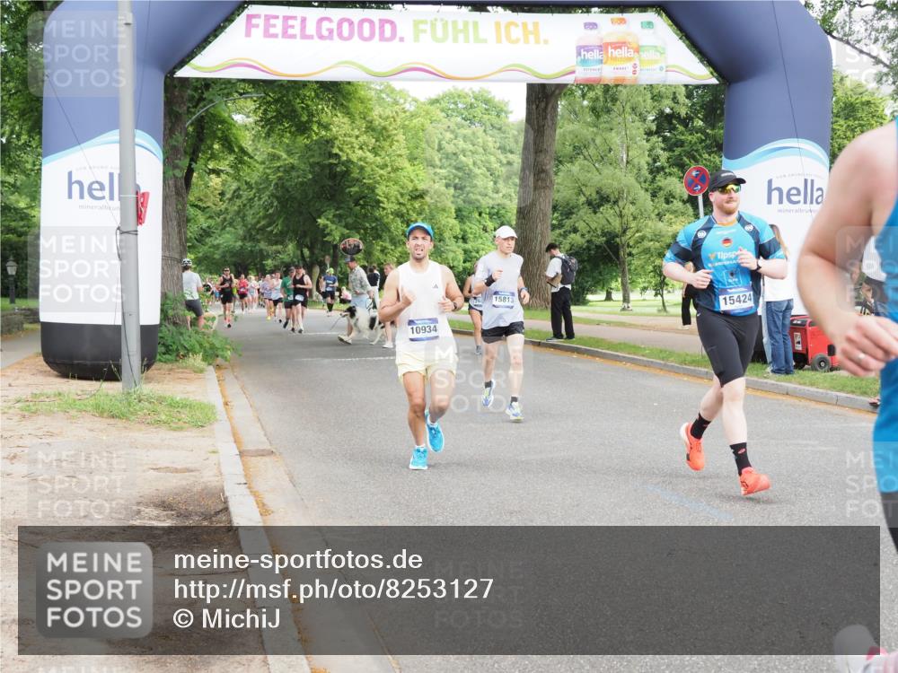 29.06.2025 - hella hamburg halbmarathon MichiJ http://msf.ph/oto/8253127 29.06.2025 10:29:04 Zwischen KM18-KM19 1603, 3332, 4843, 5409, 5916, 6080, 7080, 8465, 8467, 11731, 14092, 14924, 15424, 15813, 16761, 17214 meine-sportfotos.de