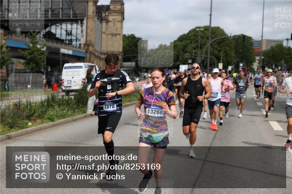 29.06.2025 - hella hamburg halbmarathon Yannick Fuchs http://msf.ph/oto/8253169 29.06.2025 10:35:37 20KM 1136, 1631, 1677, 2568, 2797, 3618, 4205, 4303, 4380, 4634, 4871, 4889, 4893, 5007, 5014, 5026, 5410, 5709, 6429, 6683, 6771, 6901, 7378, 7774, 7796, 8074, 8122, 8966, 9358, 9547, 9640, 9659, 9711, 9755, 9885, 9979, 10375, 10783, 10978, 11062, 11765, 11922, 11959, 12292, 12385, 12895, 13268, 13457, 14555, 14661, 14820, 15164, 15247, 15351, 16201, 16249, 16347, 16599, 16816, 17100, 17720, 17834, 17971, 18045, 18049, 18399, 18412, 18573 meine-sportfotos.de