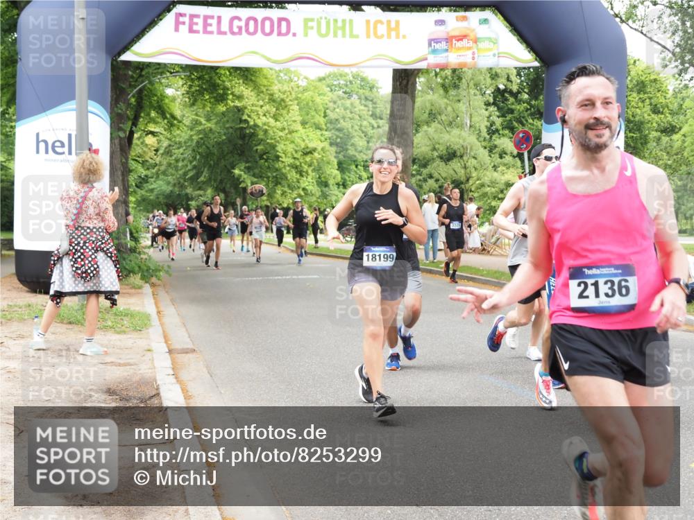 29.06.2025 - hella hamburg halbmarathon MichiJ http://msf.ph/oto/8253299 29.06.2025 10:52:17 Zwischen KM18-KM19 1186, 1229, 1559, 2136, 2490, 4307, 5073, 6322, 7210, 7211, 7888, 7907, 8894, 8960, 9477, 10402, 12426, 14642, 15000, 18199 meine-sportfotos.de