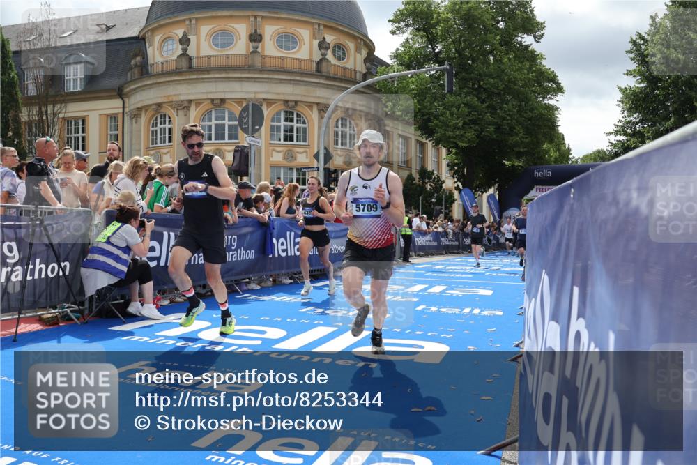 29.06.2025 - hella hamburg halbmarathon Strokosch-Dieckow http://msf.ph/oto/8253344 29.06.2025 10:41:11 Ziel 1136, 2568, 3332, 3618, 4205, 4380, 4871, 5387, 5709, 6901, 8122, 9659, 9711, 9815, 10375, 12434, 12895, 13268, 13876, 17834, 18045, 18049, 18764 meine-sportfotos.de
