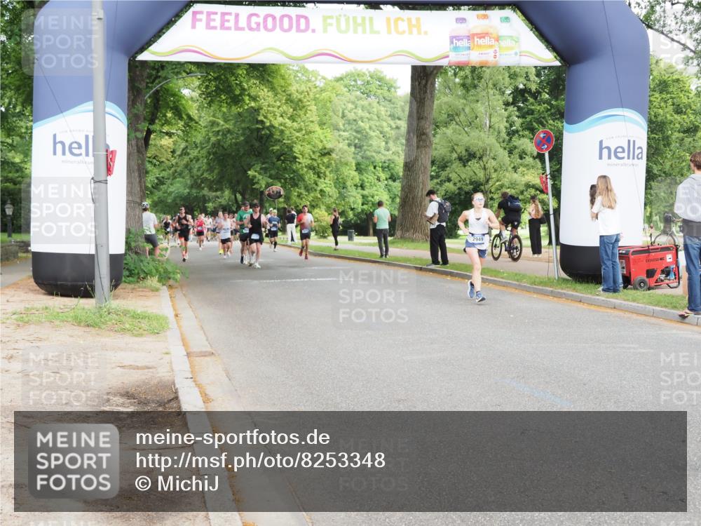 29.06.2025 - hella hamburg halbmarathon MichiJ http://msf.ph/oto/8253348 29.06.2025 10:29:06 Zwischen KM18-KM19 1603, 5409, 5916, 6080, 7080, 8467, 10934, 14092, 14924, 15424, 15813, 16761 meine-sportfotos.de