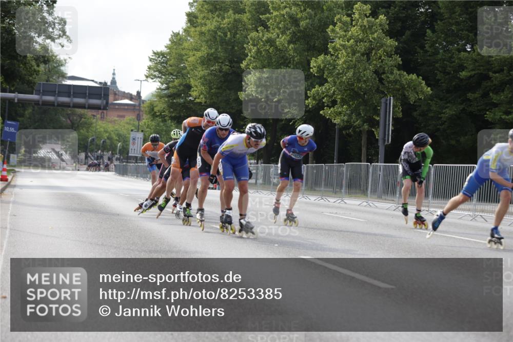 29.06.2025 - hella hamburg halbmarathon Jannik Wohlers http://msf.ph/oto/8253385 29.06.2025 08:48:41 Lombardsbrücke  meine-sportfotos.de