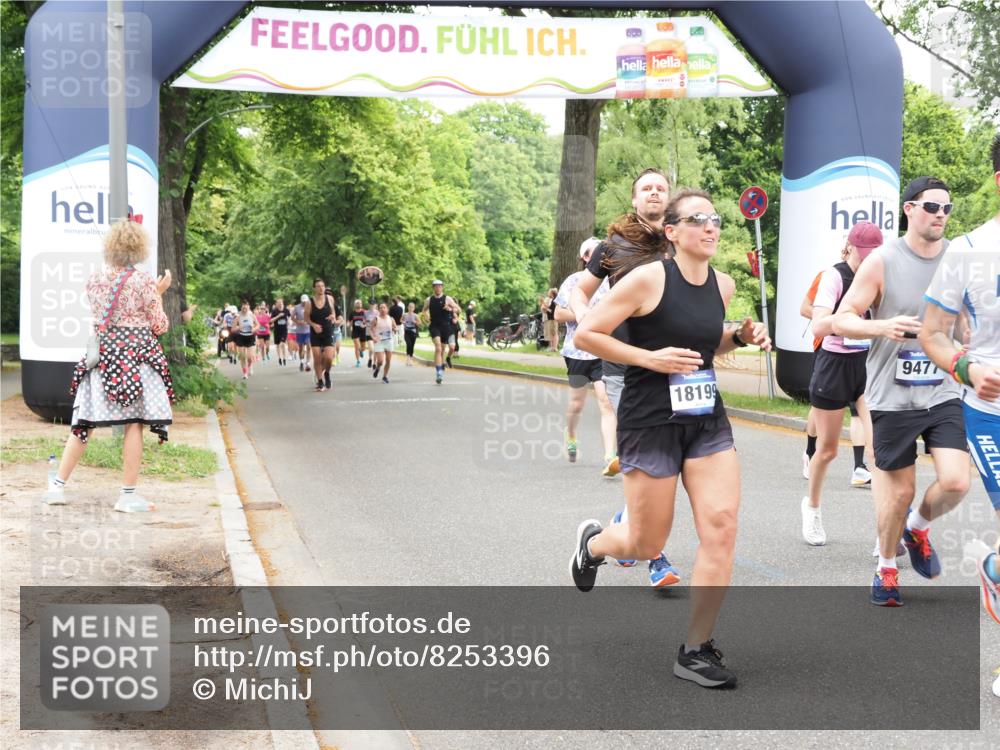 29.06.2025 - hella hamburg halbmarathon MichiJ http://msf.ph/oto/8253396 29.06.2025 10:52:18 Zwischen KM18-KM19 1186, 1229, 1559, 2136, 4307, 5073, 6322, 7210, 7211, 7888, 7907, 8894, 8960, 9477, 10402, 12426, 15000, 18199 meine-sportfotos.de