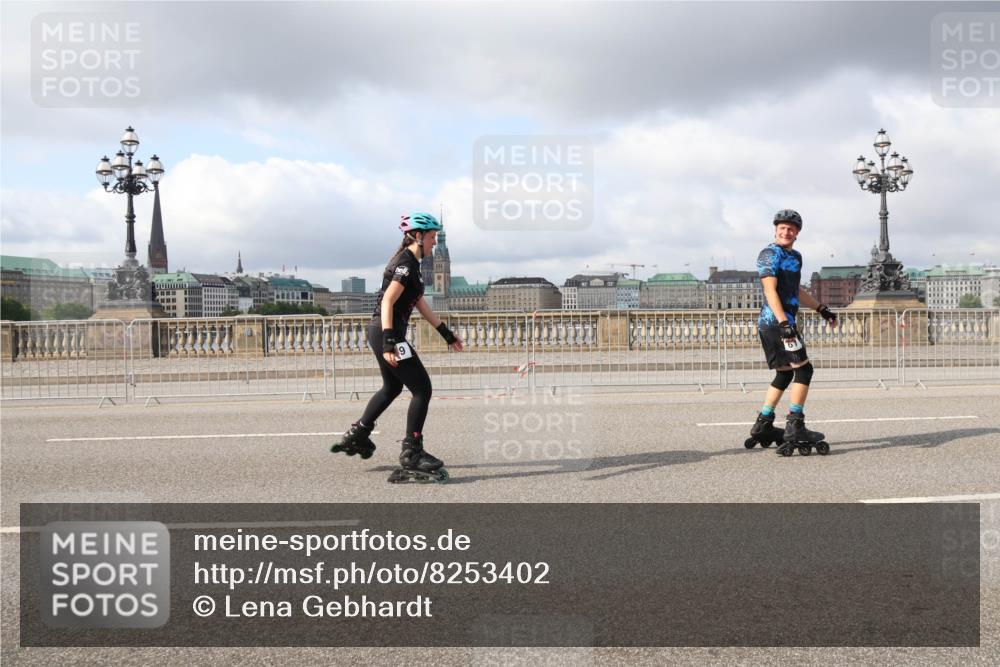 29.06.2025 - hella hamburg halbmarathon Lena Gebhardt http://msf.ph/oto/8253402 29.06.2025 09:03:10 Lombardsbrücke  meine-sportfotos.de