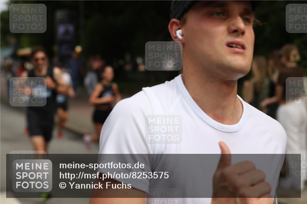 29.06.2025 - hella hamburg halbmarathon Yannick Fuchs http://msf.ph/oto/8253575 29.06.2025 10:35:41 20KM 1136, 1631, 2568, 2579, 2797, 3618, 4205, 4303, 4380, 4634, 4871, 4893, 5026, 5410, 5709, 6429, 6550, 6683, 6771, 6901, 7378, 7774, 7796, 8122, 9358, 9547, 9640, 9659, 9711, 9755, 9885, 10375, 10783, 11062, 11765, 11922, 12292, 12385, 12895, 13268, 13457, 14555, 14661, 15247, 15351, 16201, 16347, 16816, 17032, 17100, 17720, 17834, 17971, 18045, 18049, 18412, 18573 meine-sportfotos.de