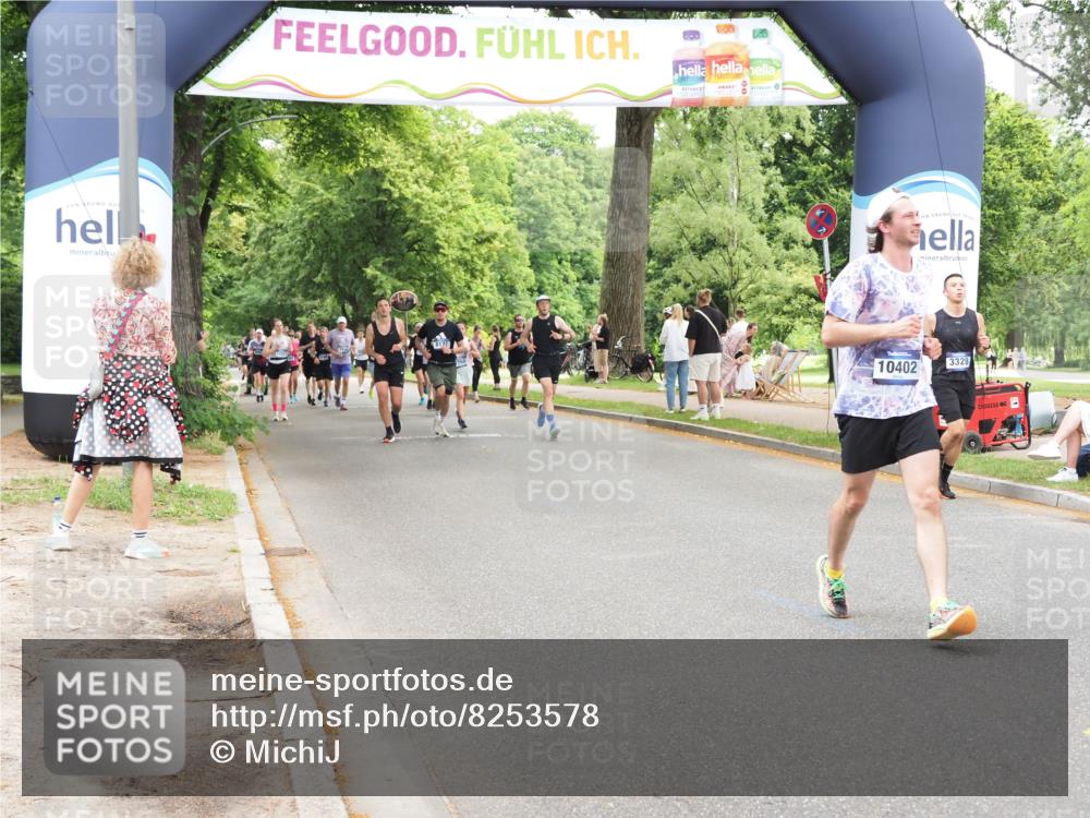 29.06.2025 - hella hamburg halbmarathon MichiJ http://msf.ph/oto/8253578 29.06.2025 10:52:19 Zwischen KM18-KM19 1186, 1229, 1559, 2136, 3328, 4307, 5073, 6322, 7210, 7211, 7888, 8894, 8960, 9477, 10402, 12426, 15000, 18199 meine-sportfotos.de
