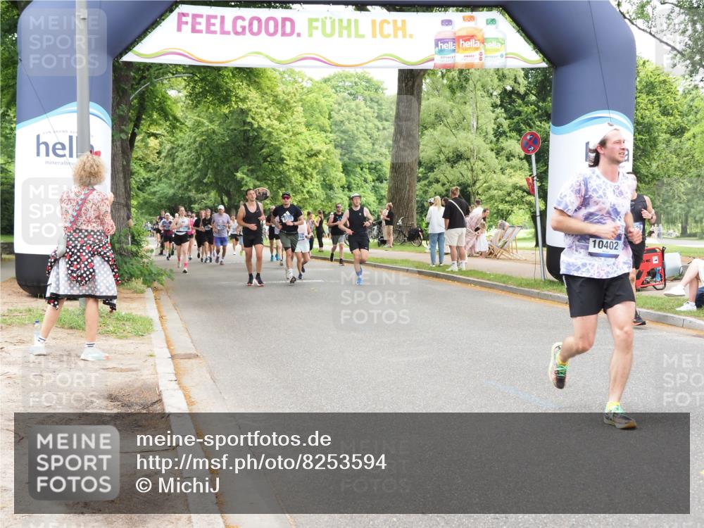 29.06.2025 - hella hamburg halbmarathon MichiJ http://msf.ph/oto/8253594 29.06.2025 10:52:19 Zwischen KM18-KM19 1186, 1229, 1559, 2136, 3328, 4307, 5073, 6322, 7210, 7211, 7888, 8894, 8960, 9477, 10402, 12426, 15000, 18199 meine-sportfotos.de