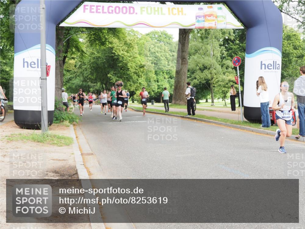 29.06.2025 - hella hamburg halbmarathon MichiJ http://msf.ph/oto/8253619 29.06.2025 10:29:08 Zwischen KM18-KM19 1603, 2949, 5916, 6080, 8467, 10934, 14924, 15424, 15813, 16761 meine-sportfotos.de