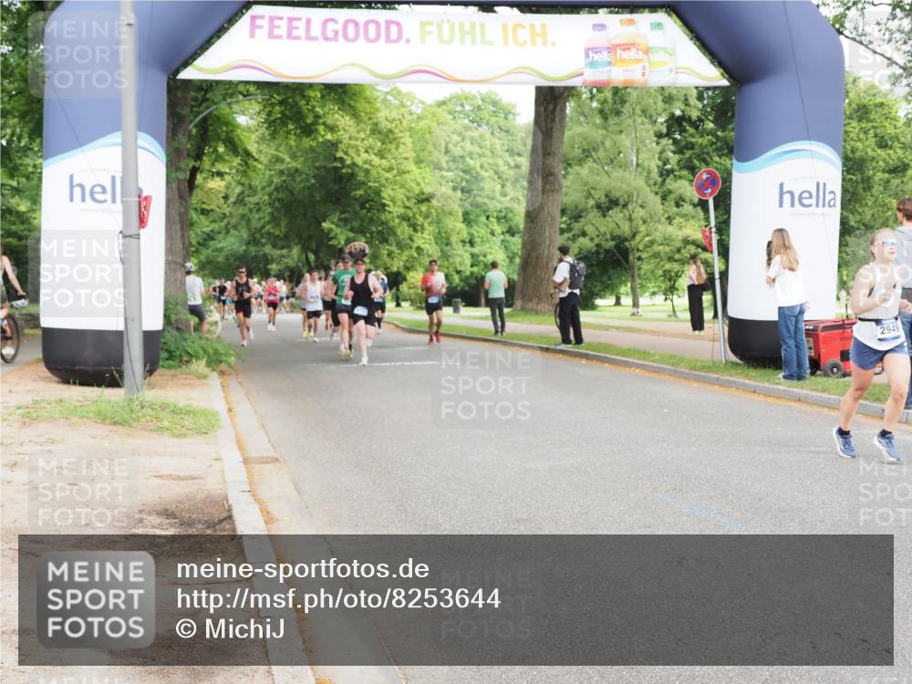 29.06.2025 - hella hamburg halbmarathon MichiJ http://msf.ph/oto/8253644 29.06.2025 10:29:08 Zwischen KM18-KM19 1603, 2949, 5916, 6080, 8467, 10934, 14924, 15424, 15813, 16761 meine-sportfotos.de