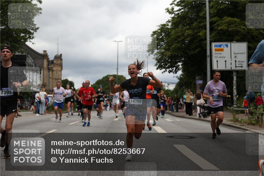 29.06.2025 - hella hamburg halbmarathon Yannick Fuchs http://msf.ph/oto/8253667 29.06.2025 10:48:04 20KM 1267, 1422, 1442, 1502, 1549, 1870, 2432, 2630, 3096, 3103, 3310, 3898, 4299, 5020, 5259, 6260, 6294, 6374, 7129, 7395, 7478, 7973, 8223, 8285, 8394, 9032, 9380, 9791, 9922, 10040, 11009, 11068, 11430, 11789, 12213, 12321, 12607, 13147, 13397, 13794, 13803, 13869, 13912, 14026, 14239, 14702, 15146, 15856, 16623, 16750, 16780, 17482, 17765, 18308, 18450, 18514, 18612, 18759, 19067, 19177 meine-sportfotos.de