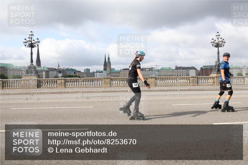 29.06.2025 - hella hamburg halbmarathon Lena Gebhardt http://msf.ph/oto/8253670 29.06.2025 09:03:10 Lombardsbrücke  meine-sportfotos.de