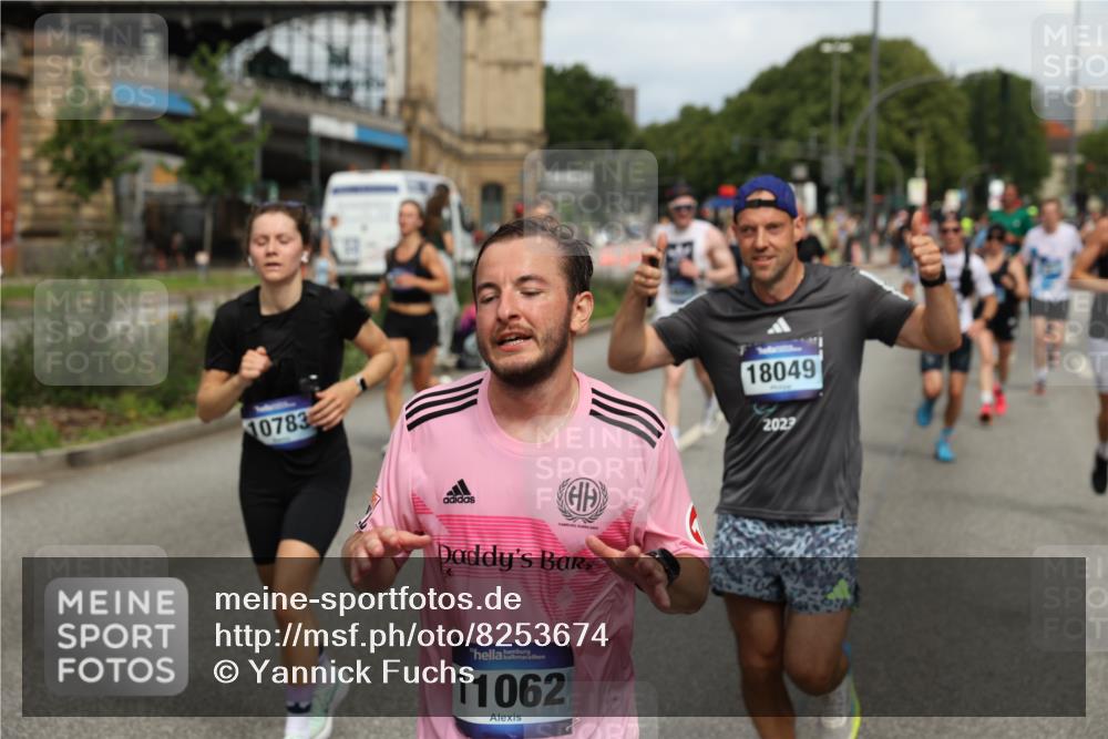 29.06.2025 - hella hamburg halbmarathon Yannick Fuchs http://msf.ph/oto/8253674 29.06.2025 10:35:42 20KM 1136, 1631, 2579, 2797, 3618, 4205, 4303, 4380, 4634, 4871, 4893, 5026, 5410, 5709, 6550, 6683, 6771, 6901, 7378, 7774, 7796, 8122, 9358, 9547, 9640, 9659, 9711, 9755, 9885, 10375, 10783, 11062, 11765, 11922, 12292, 12385, 12895, 13268, 13457, 14555, 14661, 15247, 15351, 16816, 17032, 17100, 17720, 17834, 17971, 18045, 18049, 18412, 18573 meine-sportfotos.de