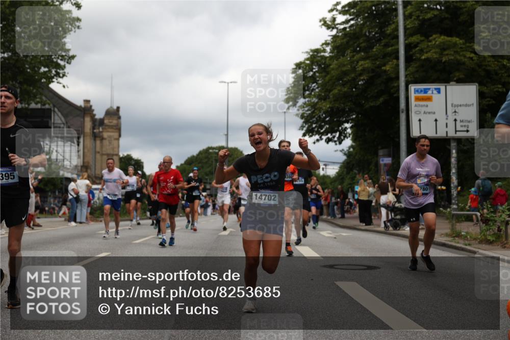 29.06.2025 - hella hamburg halbmarathon Yannick Fuchs http://msf.ph/oto/8253685 29.06.2025 10:48:04 20KM 1267, 1422, 1442, 1502, 1549, 1870, 2432, 2630, 3096, 3103, 3310, 3898, 4299, 5020, 5259, 6260, 6294, 6374, 7129, 7395, 7478, 7973, 8223, 8285, 8394, 9032, 9380, 9791, 9922, 10040, 11009, 11068, 11430, 11789, 12213, 12321, 12607, 13147, 13397, 13794, 13803, 13869, 13912, 14026, 14239, 14702, 15146, 15856, 16623, 16750, 16780, 17482, 17765, 18308, 18450, 18514, 18612, 18759, 19067, 19177 meine-sportfotos.de