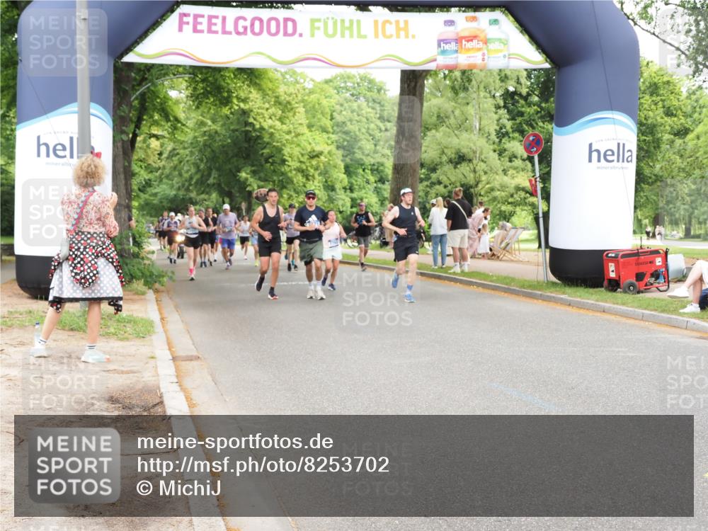 29.06.2025 - hella hamburg halbmarathon MichiJ http://msf.ph/oto/8253702 29.06.2025 10:52:20 Zwischen KM18-KM19 1559, 2136, 3328, 4307, 6322, 7210, 7211, 7888, 8894, 8960, 9477, 10402, 12426, 18199 meine-sportfotos.de