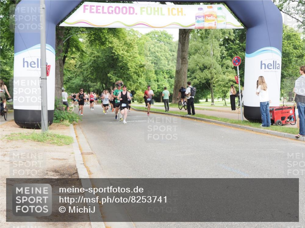 29.06.2025 - hella hamburg halbmarathon MichiJ http://msf.ph/oto/8253741 29.06.2025 10:29:08 Zwischen KM18-KM19 1603, 2949, 5916, 6080, 8467, 10934, 14924, 15424, 15813, 16761 meine-sportfotos.de