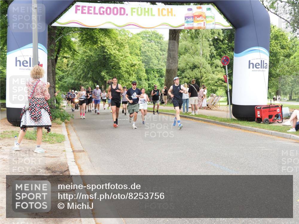 29.06.2025 - hella hamburg halbmarathon MichiJ http://msf.ph/oto/8253756 29.06.2025 10:52:21 Zwischen KM18-KM19 1559, 2136, 3328, 4307, 6322, 7210, 7211, 7888, 8171, 8894, 8960, 9477, 10402, 12426, 18199 meine-sportfotos.de