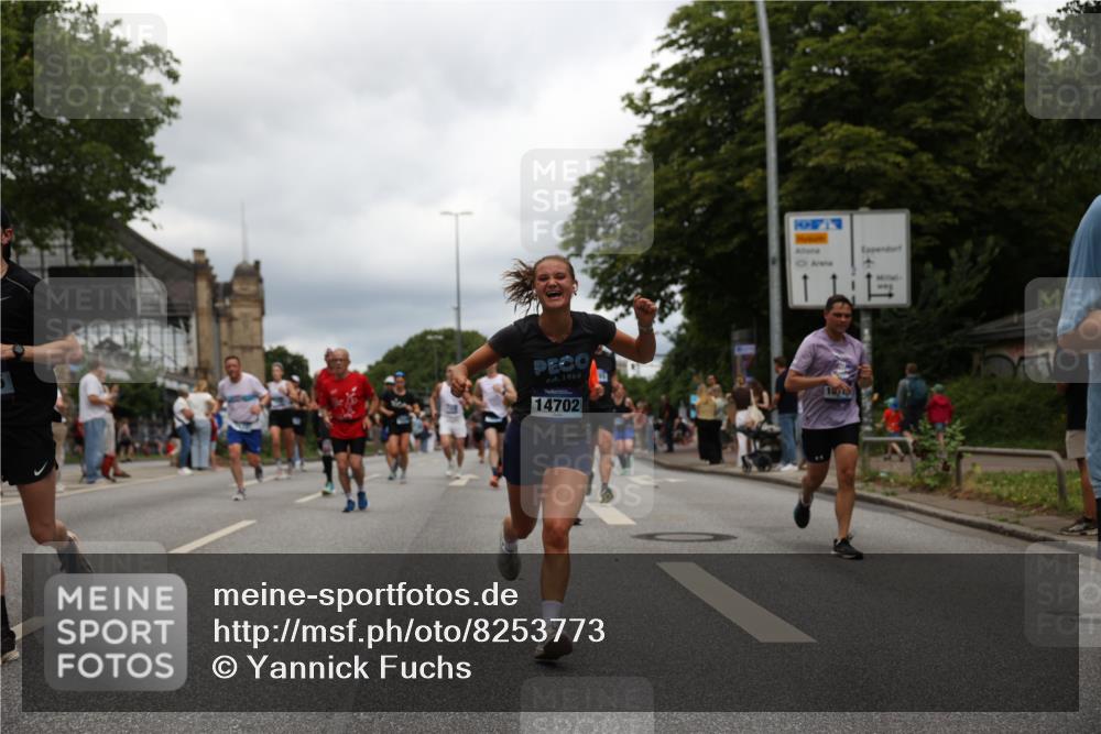 29.06.2025 - hella hamburg halbmarathon Yannick Fuchs http://msf.ph/oto/8253773 29.06.2025 10:48:04 20KM 1267, 1422, 1442, 1502, 1549, 1870, 2432, 2630, 3096, 3103, 3310, 3898, 4299, 5020, 5259, 6260, 6294, 6374, 7129, 7395, 7478, 7973, 8223, 8285, 8394, 9032, 9380, 9791, 9922, 10040, 11009, 11068, 11430, 11789, 12213, 12321, 12607, 13147, 13397, 13794, 13803, 13869, 13912, 14026, 14239, 14702, 15146, 15856, 16623, 16750, 16780, 17482, 17765, 18308, 18450, 18514, 18612, 18759, 19067, 19177 meine-sportfotos.de