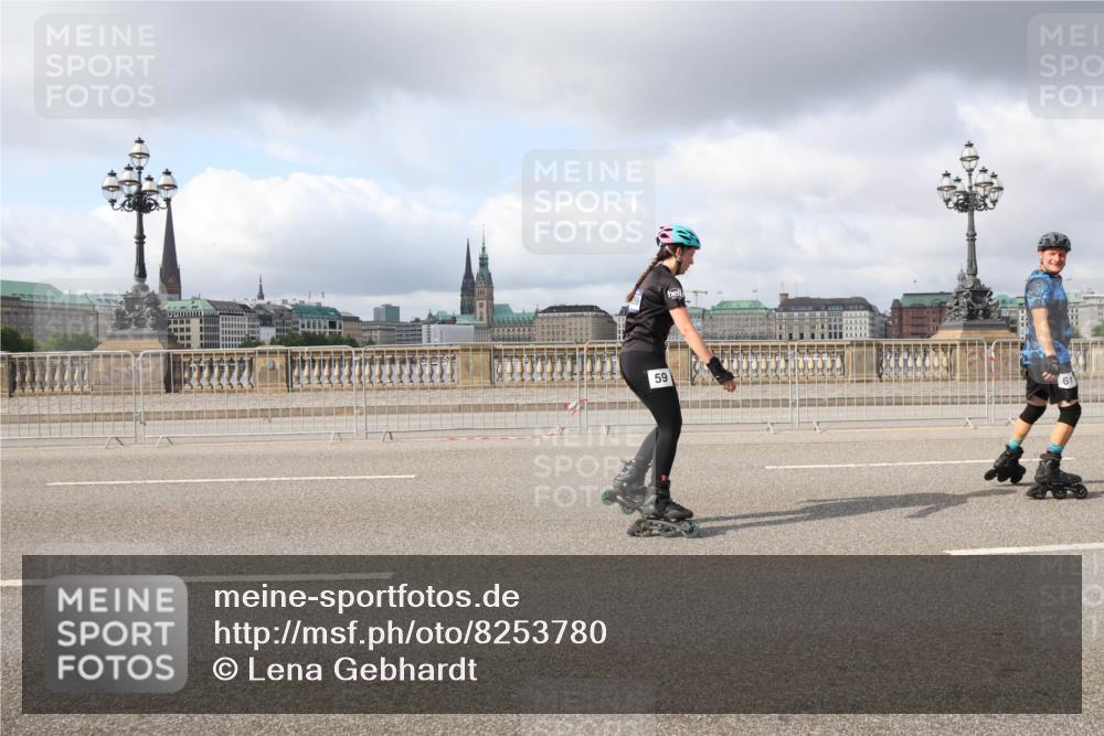 29.06.2025 - hella hamburg halbmarathon Lena Gebhardt http://msf.ph/oto/8253780 29.06.2025 09:03:10 Lombardsbrücke  meine-sportfotos.de