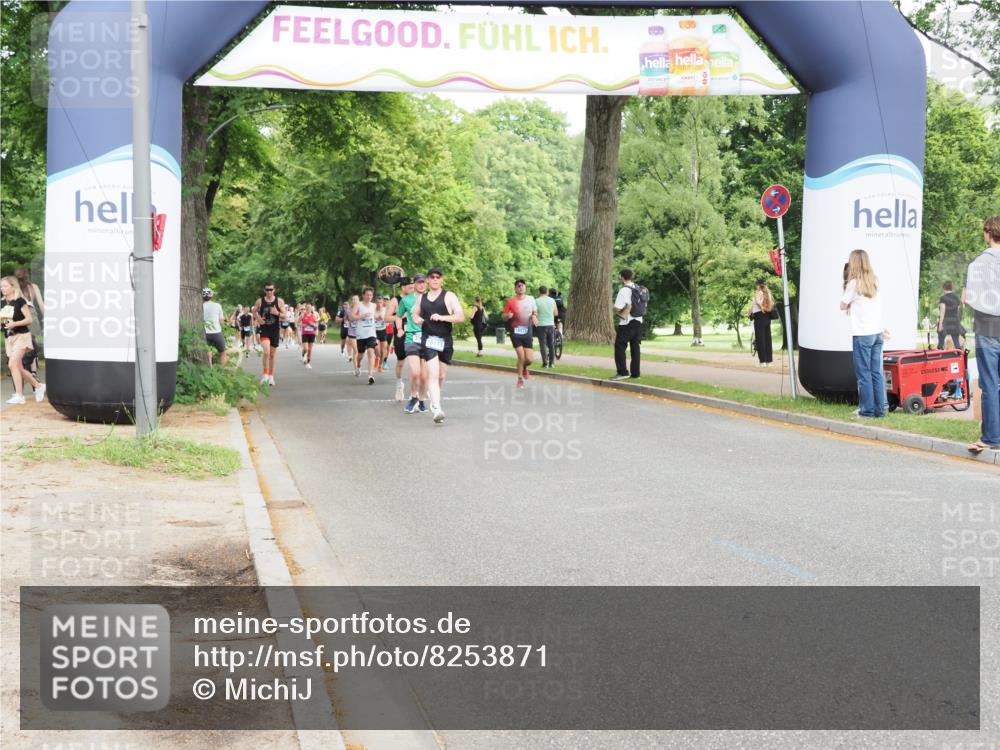 29.06.2025 - hella hamburg halbmarathon MichiJ http://msf.ph/oto/8253871 29.06.2025 10:29:09 Zwischen KM18-KM19 1603, 2949, 5916, 6080, 8467, 10934, 15424, 15813, 16761, 18173 meine-sportfotos.de