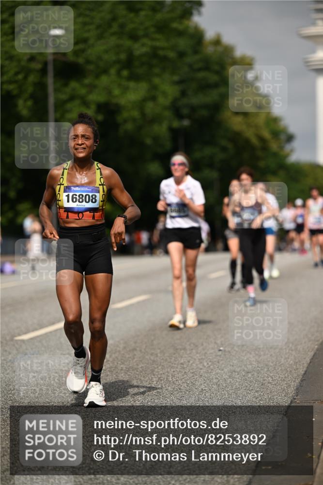 29.06.2025 - hella hamburg halbmarathon Dr. Thomas Lammeyer http://msf.ph/oto/8253892 29.06.2025 10:14:29 Kennedybrücke 1052, 1186, 1456, 4389, 7058, 8685, 9150, 9829, 9988 meine-sportfotos.de