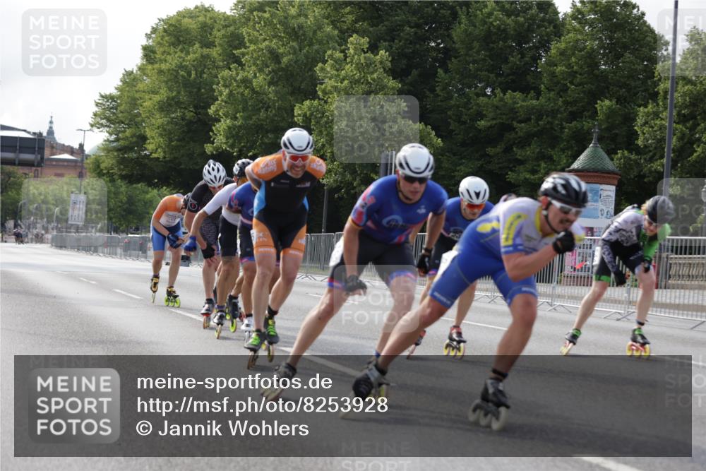 29.06.2025 - hella hamburg halbmarathon Jannik Wohlers http://msf.ph/oto/8253928 29.06.2025 08:48:42 Lombardsbrücke  meine-sportfotos.de