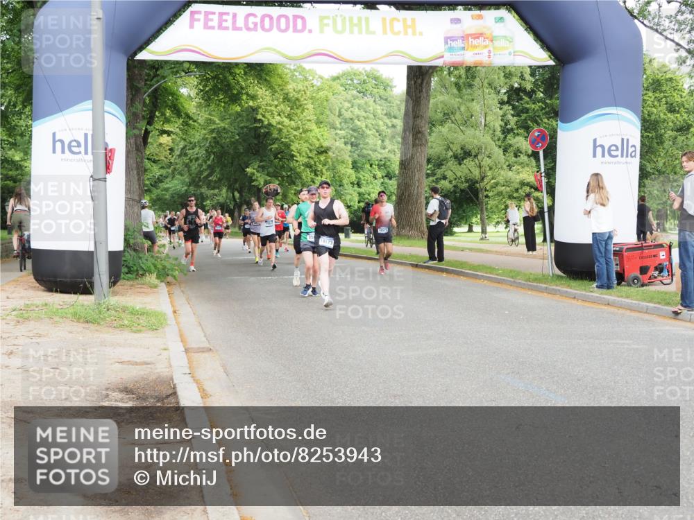 29.06.2025 - hella hamburg halbmarathon MichiJ http://msf.ph/oto/8253943 29.06.2025 10:29:10 Zwischen KM18-KM19 2568, 2949, 6080, 8467, 10934, 15424, 15813, 18173 meine-sportfotos.de