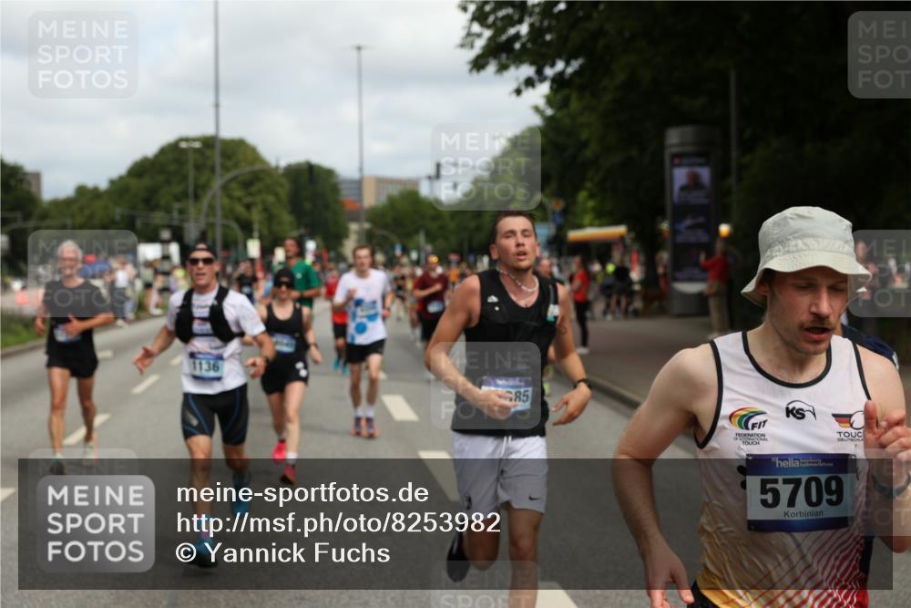 29.06.2025 - hella hamburg halbmarathon Yannick Fuchs http://msf.ph/oto/8253982 29.06.2025 10:35:43 20KM 1136, 1631, 2579, 2797, 3618, 4205, 4303, 4380, 4634, 4871, 4893, 5709, 6550, 6683, 6771, 6901, 7378, 7774, 7796, 8122, 8358, 9358, 9547, 9640, 9659, 9711, 9755, 9885, 10375, 10783, 11062, 11765, 11922, 12292, 12385, 12895, 13268, 13457, 14555, 14661, 15247, 15351, 16816, 17032, 17100, 17720, 17834, 18045, 18049, 18412, 18573, 18802 meine-sportfotos.de