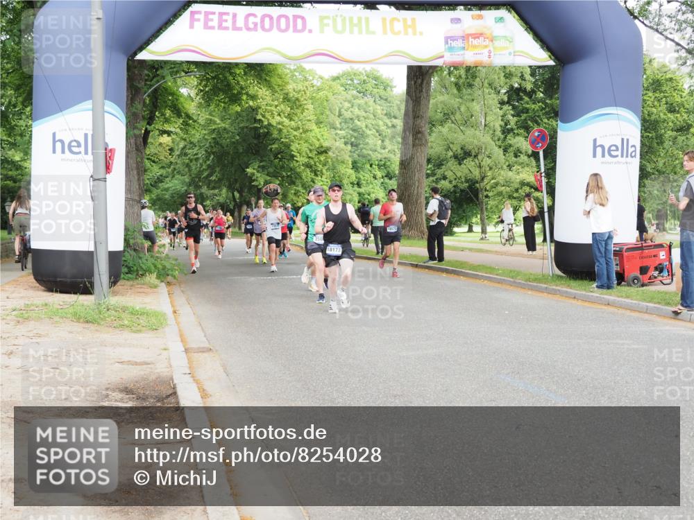 29.06.2025 - hella hamburg halbmarathon MichiJ http://msf.ph/oto/8254028 29.06.2025 10:29:10 Zwischen KM18-KM19 2568, 2949, 6080, 8467, 10934, 15424, 15813, 18173 meine-sportfotos.de