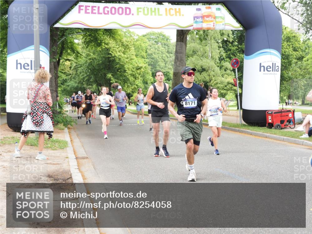 29.06.2025 - hella hamburg halbmarathon MichiJ http://msf.ph/oto/8254058 29.06.2025 10:52:23 Zwischen KM18-KM19 1062, 1559, 3328, 7210, 7211, 7760, 7888, 8171, 8894, 8960, 10402 meine-sportfotos.de