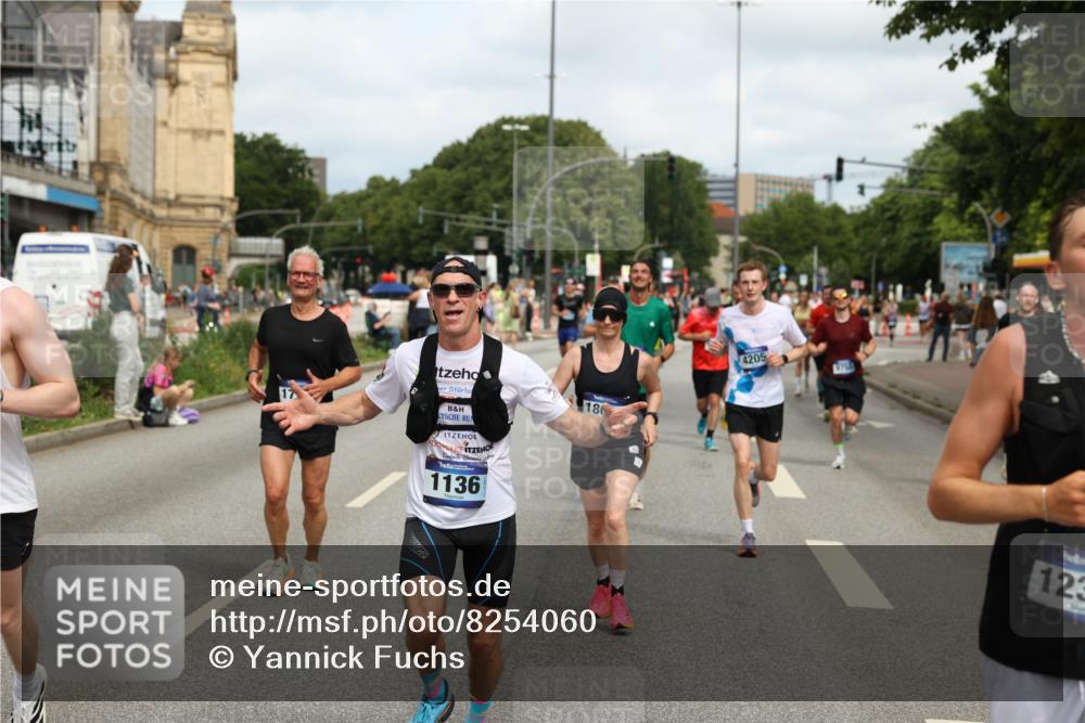29.06.2025 - hella hamburg halbmarathon Yannick Fuchs http://msf.ph/oto/8254060 29.06.2025 10:35:44 20KM 1136, 1631, 2579, 2797, 3618, 4205, 4303, 4380, 4634, 4871, 4893, 5709, 6550, 6683, 6771, 6901, 7378, 7774, 7796, 8122, 8358, 9358, 9547, 9640, 9659, 9711, 9755, 9885, 10375, 10783, 11062, 11765, 11922, 12292, 12385, 12895, 13268, 13457, 14555, 14661, 15247, 15351, 16816, 17032, 17100, 17720, 17834, 18045, 18049, 18412, 18573, 18802 meine-sportfotos.de