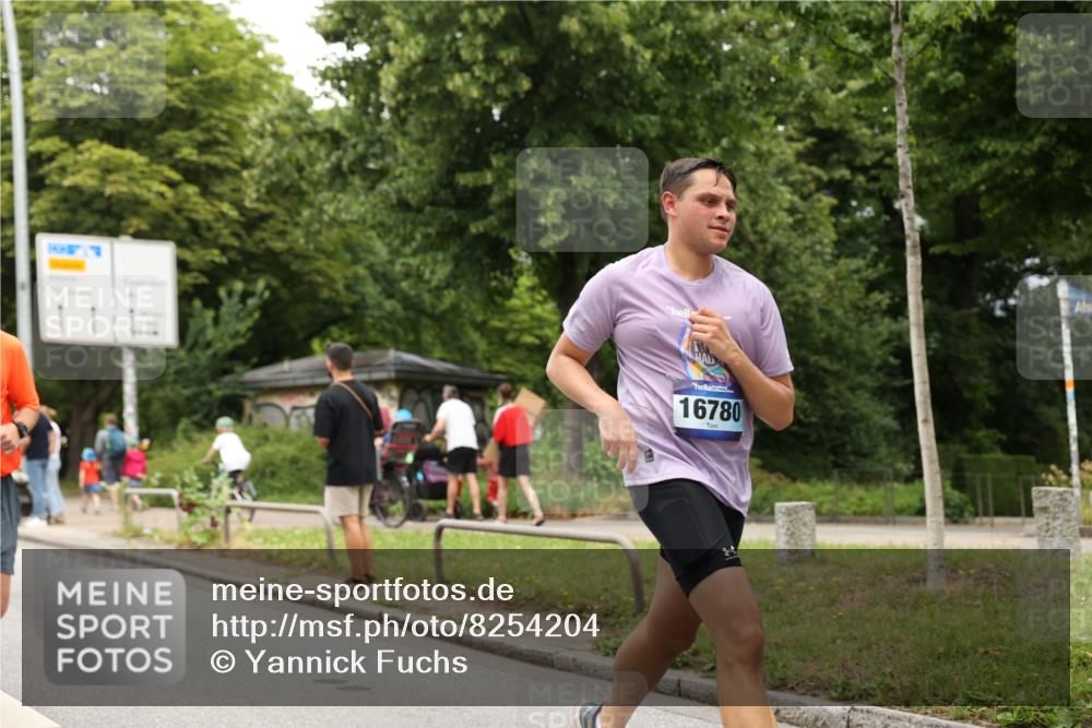 29.06.2025 - hella hamburg halbmarathon Yannick Fuchs http://msf.ph/oto/8254204 29.06.2025 10:48:06 20KM 1267, 1422, 1442, 1549, 1870, 2432, 2630, 3096, 3103, 3310, 3898, 4299, 5259, 6260, 6294, 6374, 7129, 7395, 7478, 7973, 8223, 8285, 8394, 9032, 9380, 9791, 9922, 10040, 11009, 11430, 11789, 12213, 12321, 12607, 13147, 13794, 13803, 13869, 14026, 14239, 14702, 15146, 16092, 16623, 16750, 16780, 17482, 17740, 17765, 18308, 18450, 18514, 18612, 18759, 19067, 19177 meine-sportfotos.de