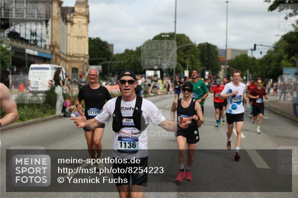 29.06.2025 - hella hamburg halbmarathon Yannick Fuchs http://msf.ph/oto/8254223 29.06.2025 10:35:44 20KM 1136, 1631, 2579, 2797, 3618, 4205, 4303, 4380, 4634, 4871, 4893, 5709, 6550, 6683, 6771, 6901, 7378, 7774, 7796, 8122, 8358, 9358, 9547, 9640, 9659, 9711, 9755, 9885, 10375, 10783, 11062, 11765, 11922, 12292, 12385, 12895, 13268, 13457, 14555, 14661, 15247, 15351, 16816, 17032, 17100, 17720, 17834, 18045, 18049, 18412, 18573, 18802 meine-sportfotos.de