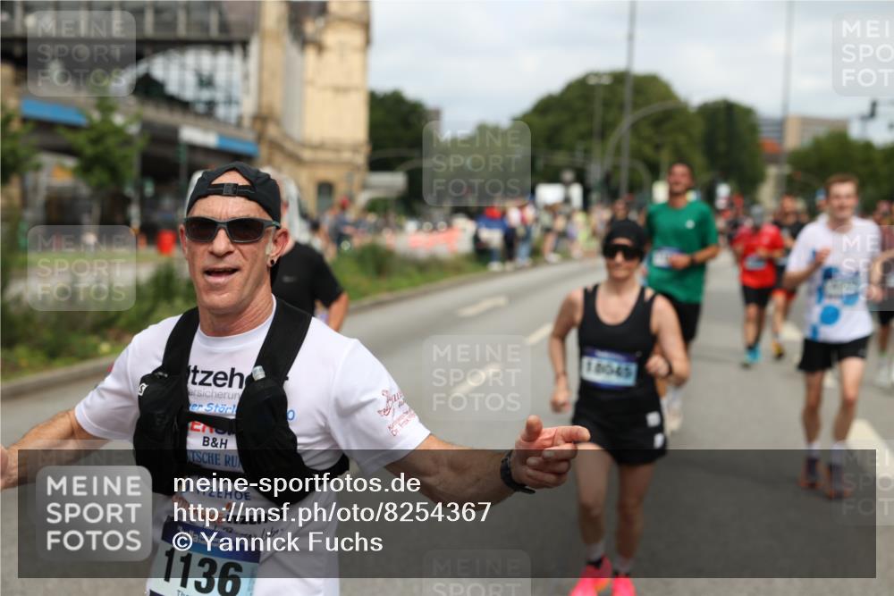 29.06.2025 - hella hamburg halbmarathon Yannick Fuchs http://msf.ph/oto/8254367 29.06.2025 10:35:45 20KM 1136, 1631, 2579, 2797, 3618, 4205, 4303, 4380, 4634, 4871, 4893, 5709, 6550, 6683, 6771, 6901, 7378, 7774, 7796, 8122, 8358, 9358, 9547, 9640, 9659, 9711, 9755, 9885, 10375, 10783, 11062, 11765, 11922, 12292, 12385, 12895, 13268, 13457, 14555, 14661, 15247, 15351, 16816, 17032, 17100, 17720, 17834, 18045, 18049, 18412, 18442, 18573, 18802 meine-sportfotos.de
