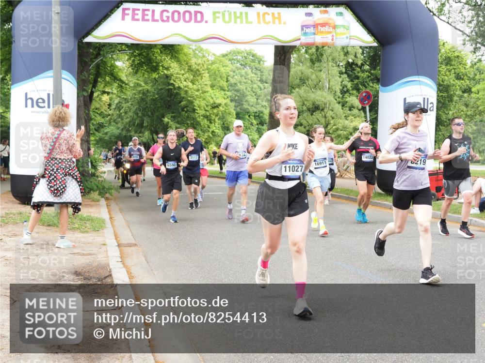 29.06.2025 - hella hamburg halbmarathon MichiJ http://msf.ph/oto/8254413 29.06.2025 10:52:26 Zwischen KM18-KM19 1062, 3112, 3328, 7760, 8171, 8219, 11027, 14022, 16911 meine-sportfotos.de